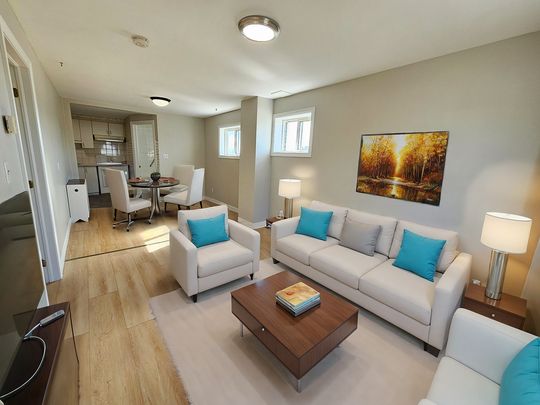 ** COZY ** 1 BEDROOM UNIT IN WELLAND!! - Photo 1