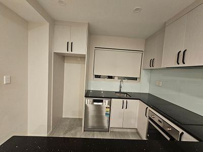 Walking distance to New Lynn Centre/Hub - Photo 5