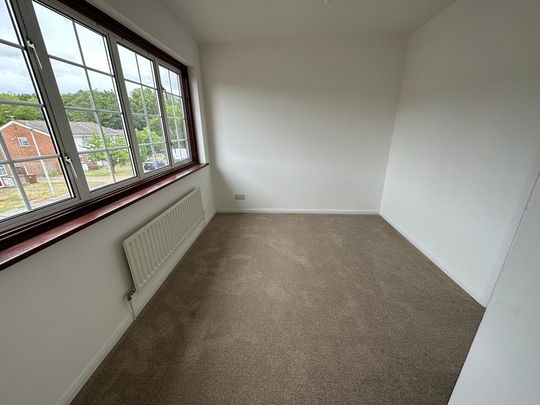 2 Bedroom terraced house to let in Walderslade Village - Photo 1