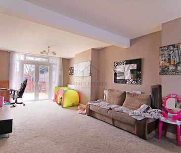 3 bedroom semi-detached house to rent - Photo 2