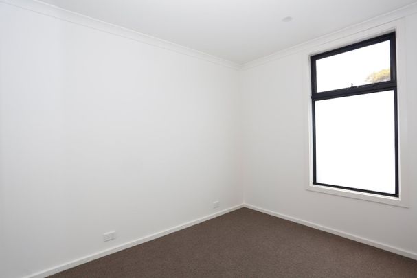 98 Royal Road, Braybrook VIC 3019 - Photo 1