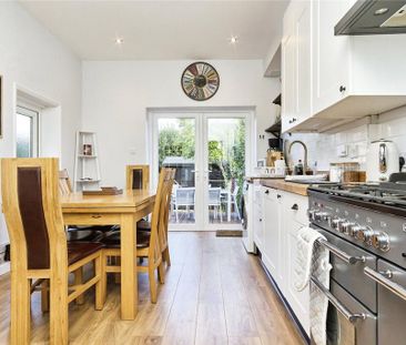 3 bedroom terraced house to rent - Photo 6