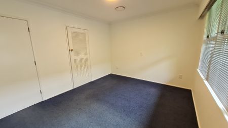 2/94 Glandovey Road, Fendalton - Photo 3