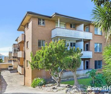 Just One Block From North Wollongong Beach - Photo 3
