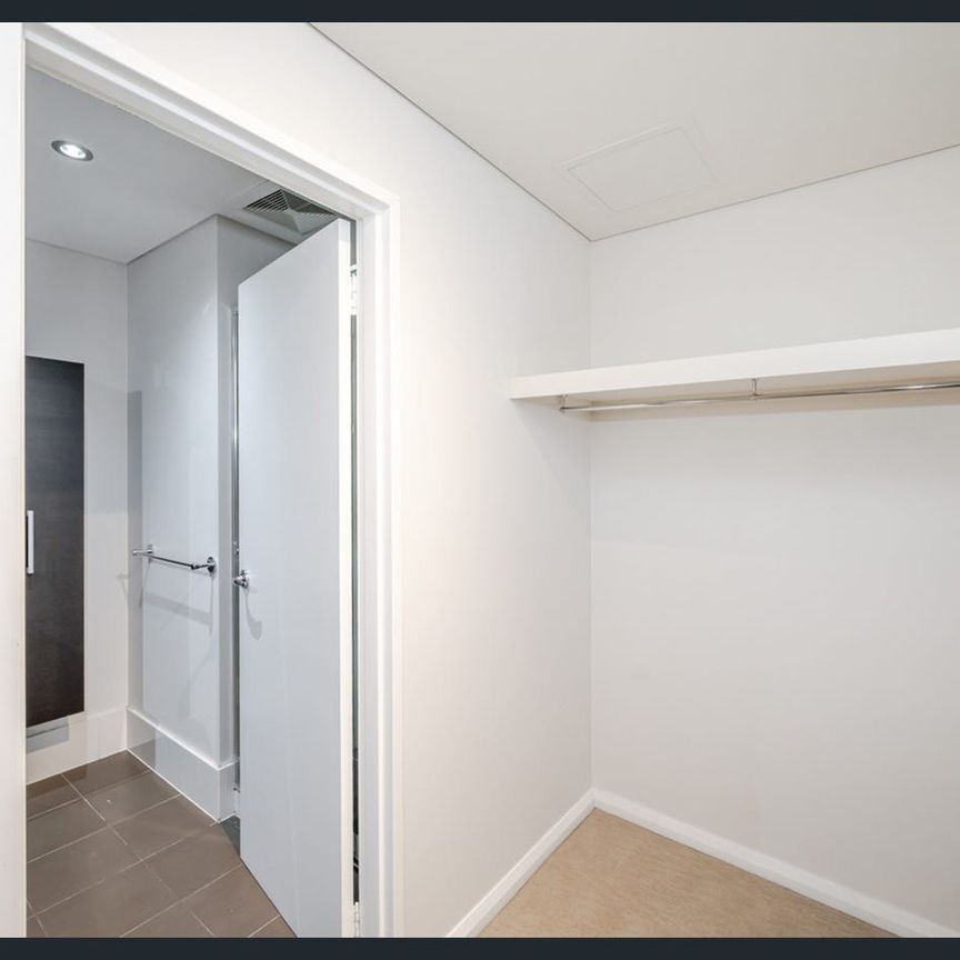 City Living with all the comfort - Photo 1