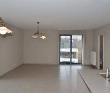 Instapklaar appartement op derde verdieping met 2 slaapkamers, ruim... - Photo 2