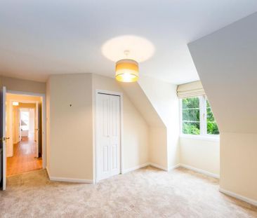 3 bedroom apartment to rent - Photo 2