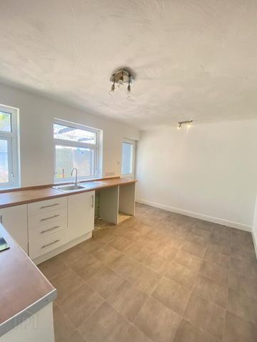 54 Moylena Grove, Antrim, BT41 4JW - Photo 3