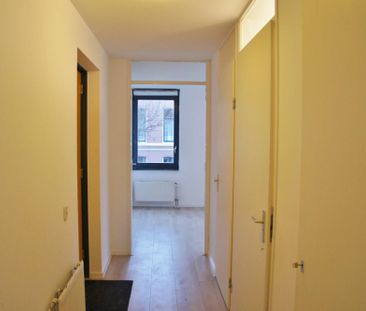 Te huur: Appartement Marnixstraat in Den Haag - Photo 2