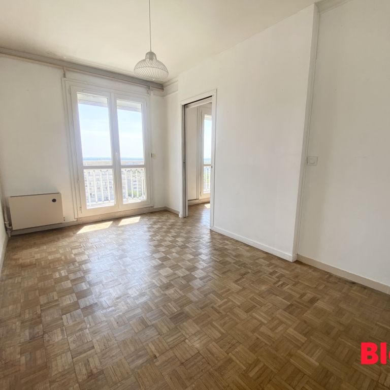 Location Appartement 4 pièces 76m² RENNES 35000 - Photo 1