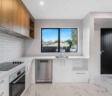 Lock-Up & Leave St Albans Living – Fully Furnished - Photo 5