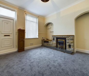 2 bedroom semi-detached house to rent - Photo 3