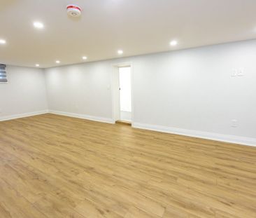 For Lease - 250 Ashley Street, Belleville, Ontario - Photo 6