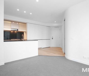 4511/228 La Trobe Street, Melbourne - Photo 6