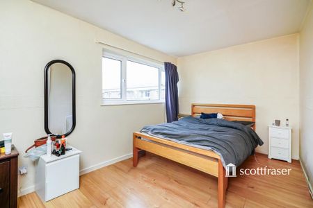 5 bedroom semi-detached house to rent - Photo 2