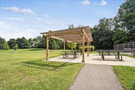 Rathburn Apartments - 1 Bedroom - Photo 3