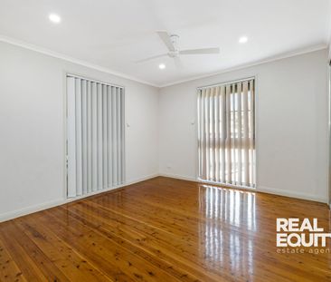 Neat & TIdy 3 Bedroom Home - Modern Features - Photo 2