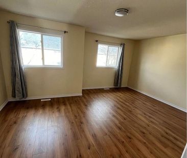 For Lease - 27 Frost King Lane, Toronto, Ontario - Photo 3