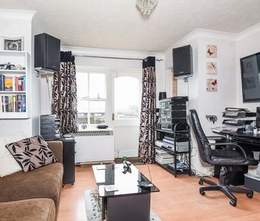 Newcastle Road, Reading, RG2 7TR - Photo 2