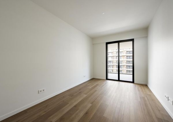 4 Bedroom Apartment with swimming pool, Miraflores, Oeiras