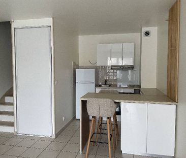 Location Appartement 2 pièces 44m² - Photo 3