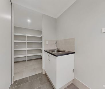 25 Scopello St, Madora Bay, WA 6210 - Photo 2