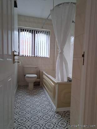 1 bedroom property to rent in Southport - Photo 4