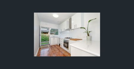 Gorgeous Two Bedroom Unit - Photo 3