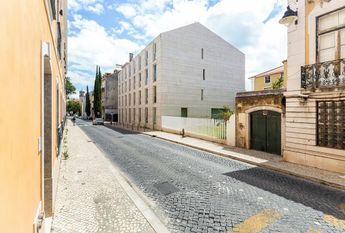 1 Bedroom Apartment with swimming pool, Janelas Verdes, Lisboa