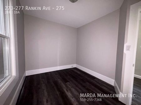 MODERN LIVING IN A NEWLY RENOVATED 2BEDROOM/1BATH UNIT+ UTILITIES - Photo 4