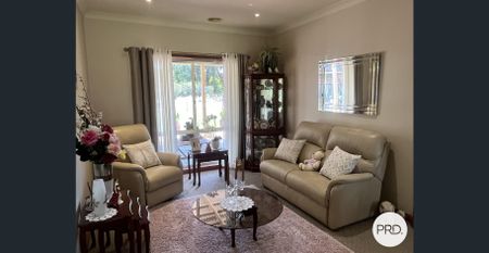 UNIQUE PROPERTY! - Photo 2