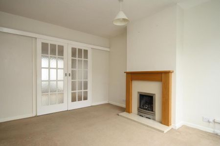 4 bedroom semi-detached house to rent - Photo 3