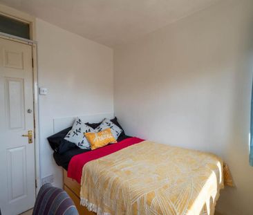 5 bedroom house to rent - Photo 3