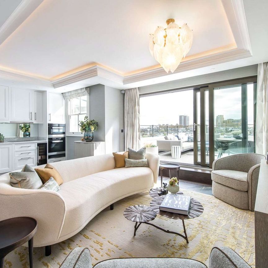 Immaculately presented apartment with terrace - Photo 1