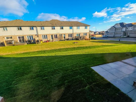 For Lease - 180 Bur Oak Drive, Thorold, Ontario - Photo 1