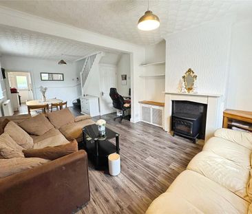 2 bedroom semi-detached house to rent - Photo 5