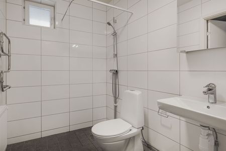 Bergfotsvägen, Tumba - Photo 4