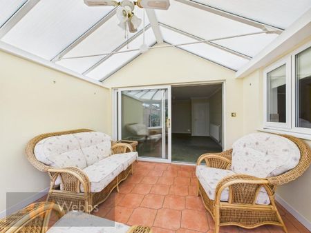 2 bedroom detached bungalow to rent - Photo 2