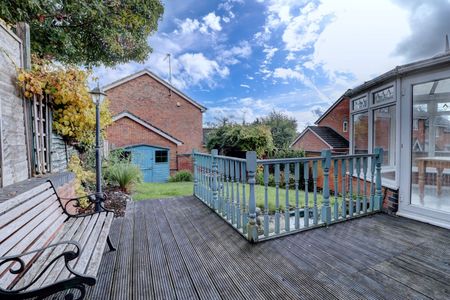 3 bedroom link detached house to rent - Photo 3