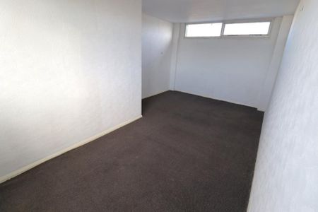 2 bedroom maisonette to rent - Photo 4