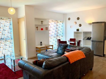 2 bed Apartment for Rent - Photo 3