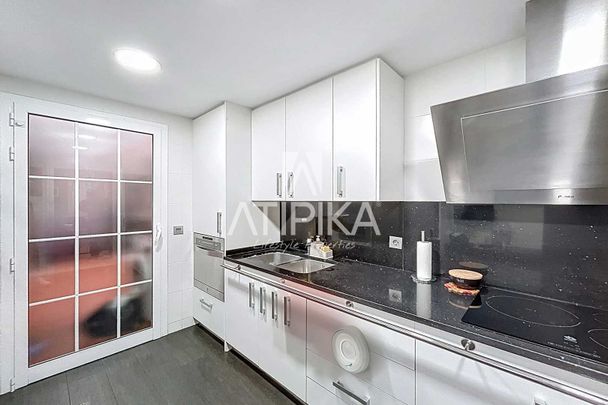 Piso en alquiler temporal luminoso y con terraza, Barcelona - Photo 1