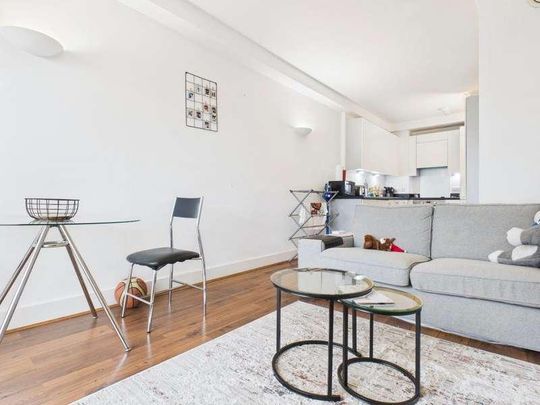 Brighton Belle, Stroudley Road, BN1 - Photo 1