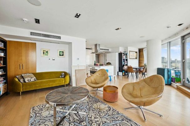 Fairmont Avenue, Canary Wharf, E14 - Photo 1