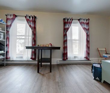 For Lease - 15 1/2 Forin Street, Belleville, Ontario - Photo 3