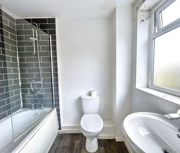 2 bed upper flat to rent in NE24 - Photo 1