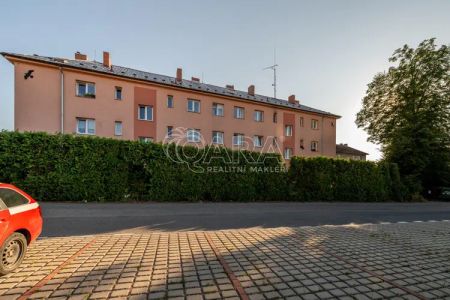Světlý a kompletně nový byt 2+1 ( 66 m - Photo 2