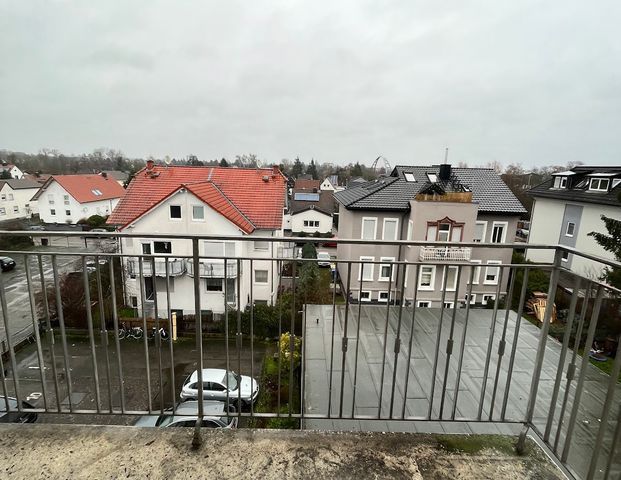 Stilvolle 2 Zimmer Wohnung mit Panorama Fenster und XL Terrasse - Photo 1
