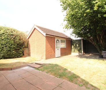 2 bedroom bungalow to rent - Photo 2