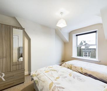 2 bedroom flat to rent - Photo 4